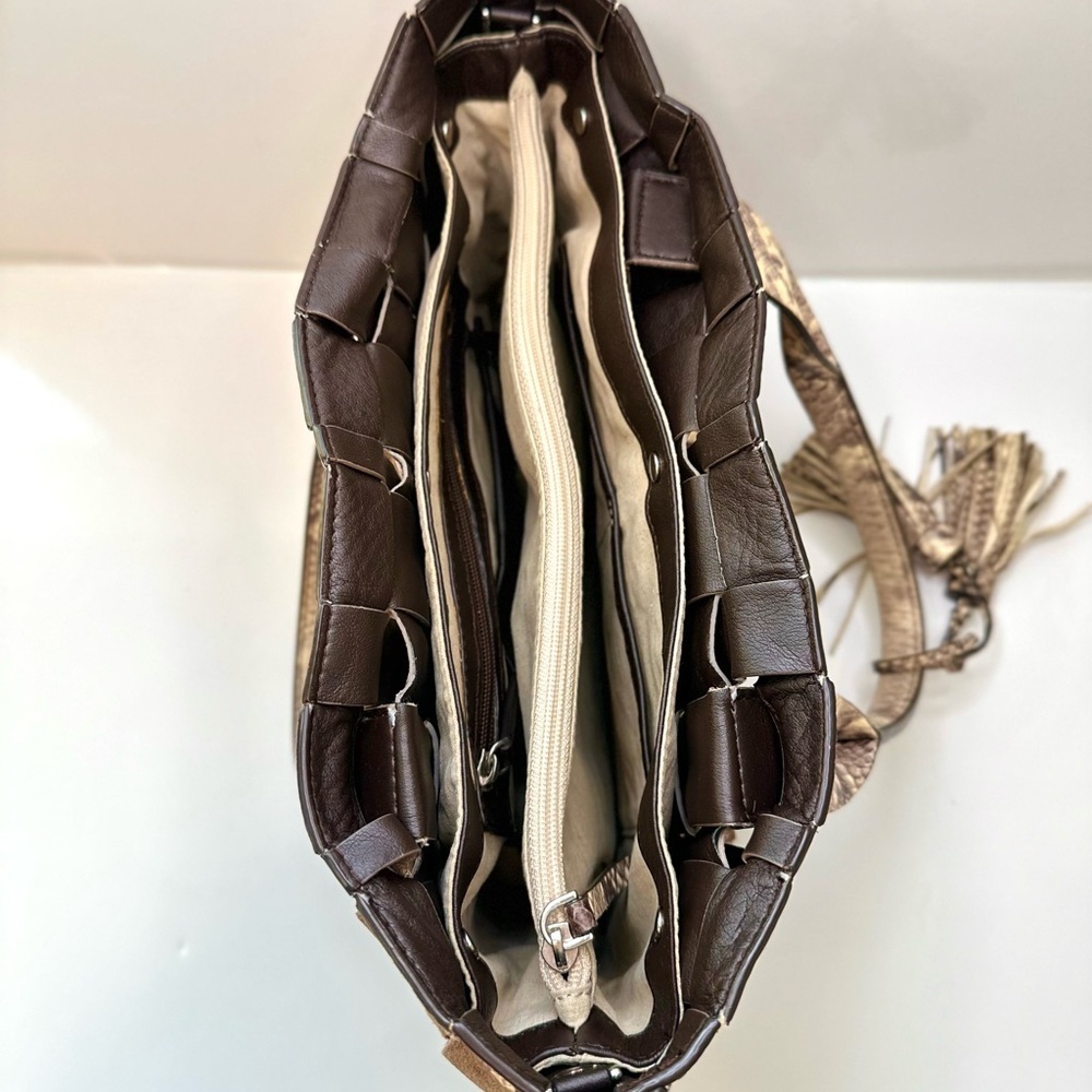🐻 Michael Kors Snakeskin Patchwork Vivian Medium Tote — Natural/Dark Dune - Picture 15 of 17